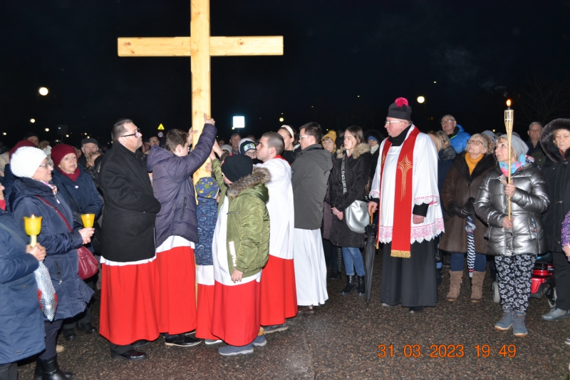 Droga Krzyżowa Ulicami Parafii